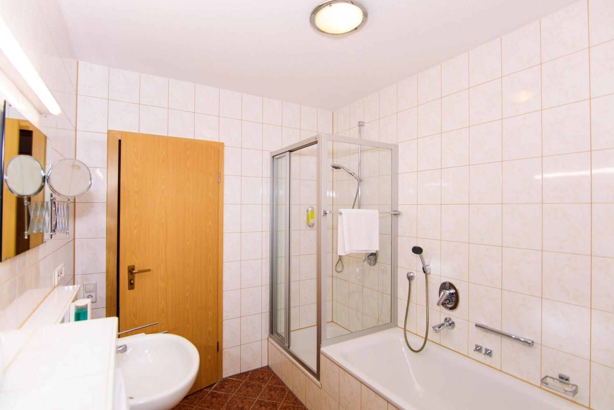 Hotel Bohn Metzingen  Eksteriør bilde